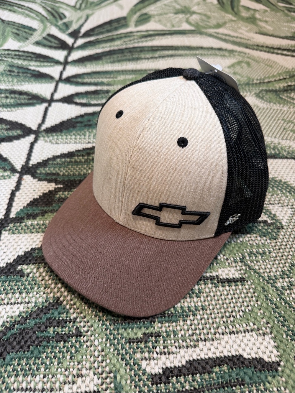 Chevrolet Har Bow Tie Two-Tone Trucker Cap - Black, Cream & Brown Unisex